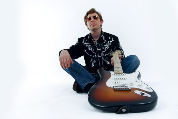 Вадим Иващенко & The Boneshakers - The Beatles Roots Вадим Иващенко & The Boneshakers - The Beatles Roots